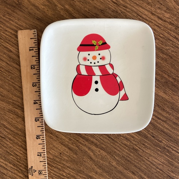 NANTUCKET HOME FOR HOLIDAY SNOWMAN PLATES / set of 2 - Picture 6 of 6